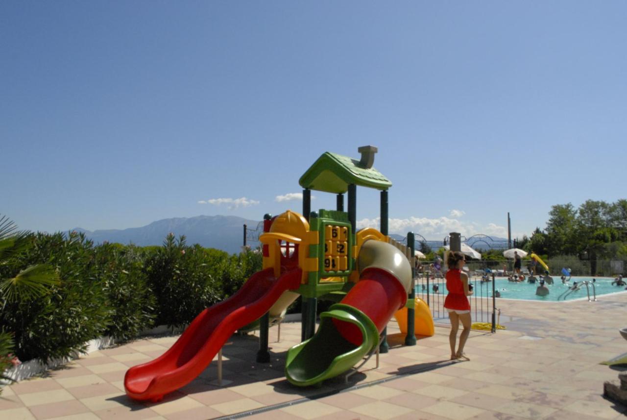 Happy Camp Mobile Homes In Villaggio Turistico Internazionale Eden 산펠리체델바나코 외부 사진
